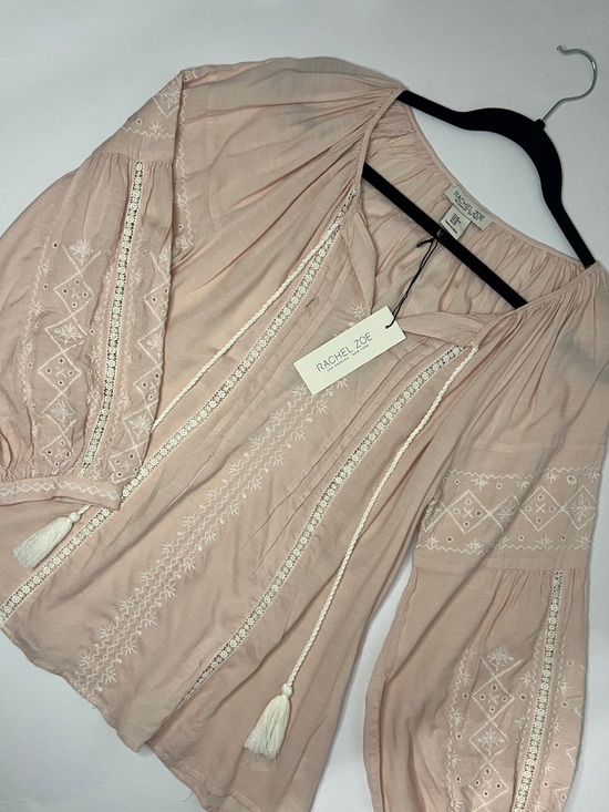Rachel Zoe Tops - Rachel Zoe Soft Blush Embroidered Peasant Top Womens size M